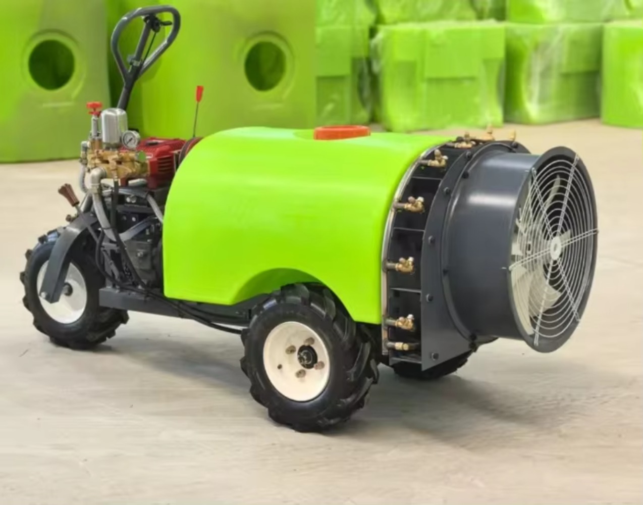 Atomizzatore Agricolo Semovent - Orchard Sprayer Tractor recensione e prezzo
